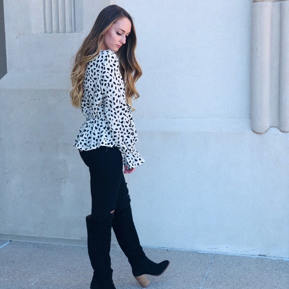 Last One Size SMALL Armora’s |Cheetah Print Blouse - Picture 3 of 8